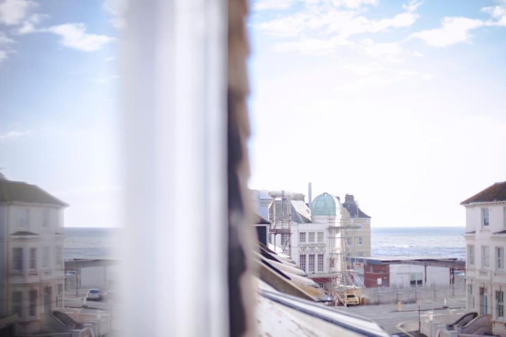 Sunny Seaside Sanctuary - Two Bedroom Apartment Okręg wyborczy Hove Zewnętrze zdjęcie